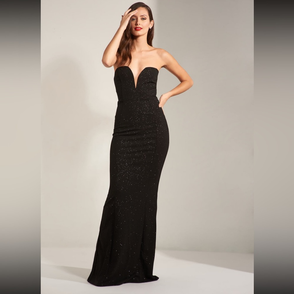 Long Black Mermaid Style Evening Gown